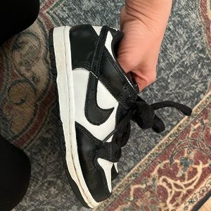 Nike pandas low dunk kids size 11